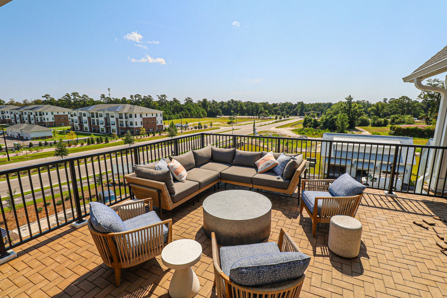 Oak Grove at Blake Farm - Active Adult Apartment Homes Image 5