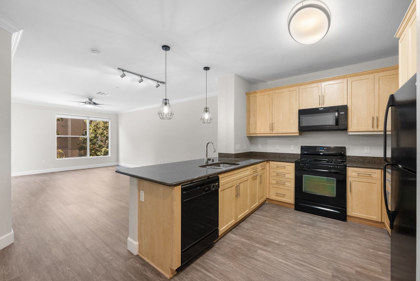 Stadium House Apartments Image 21