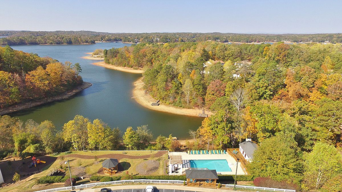 Edgewater on Lanier Image 17