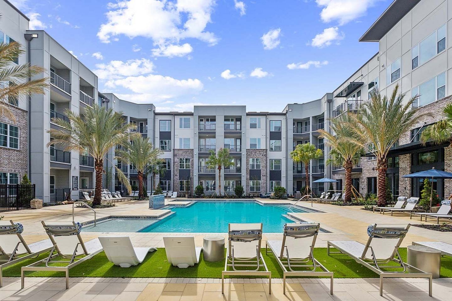 RISE Baymeadows Image 1