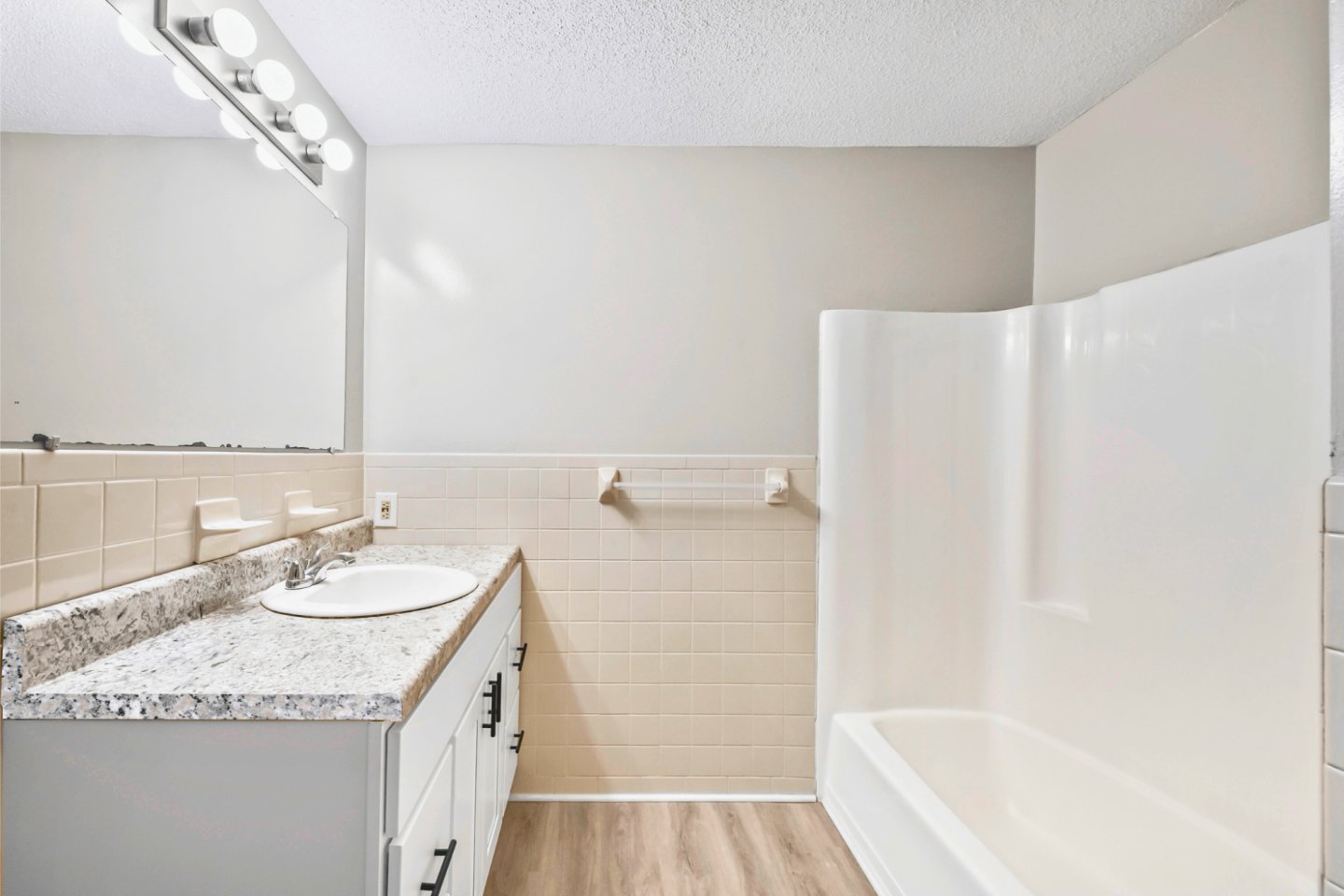 North Ingleside Townhomes Image 23