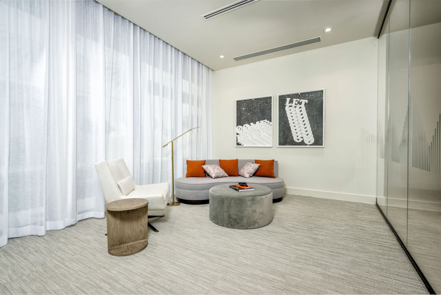 Magnus Brickell Image 7