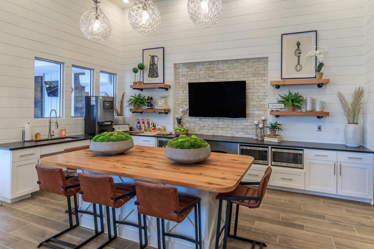 Luxia Rockwall Downes Image 31