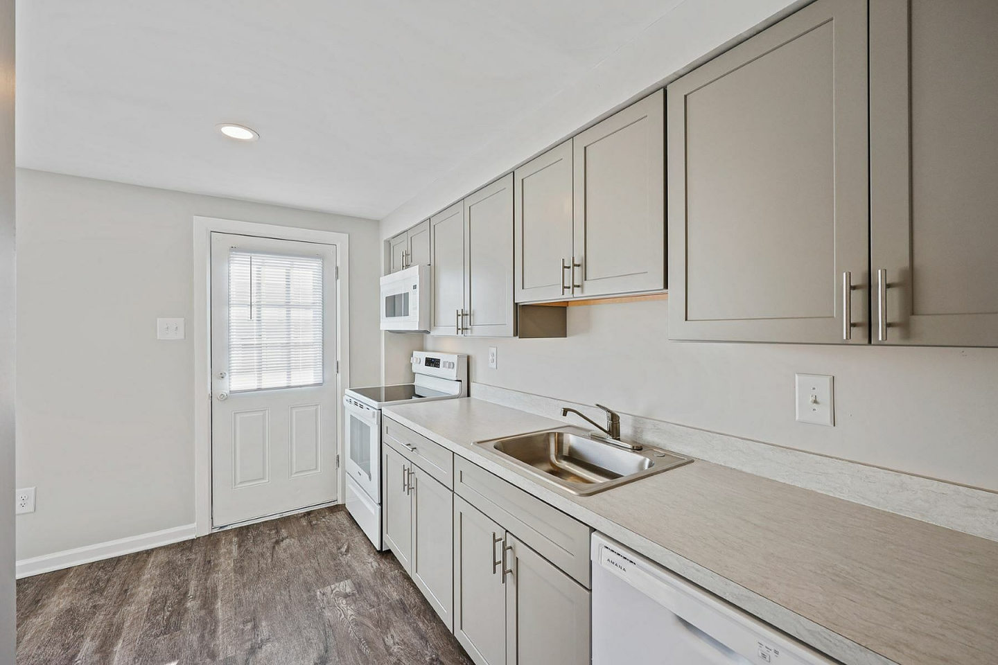 Village of Carrollwood Image 2