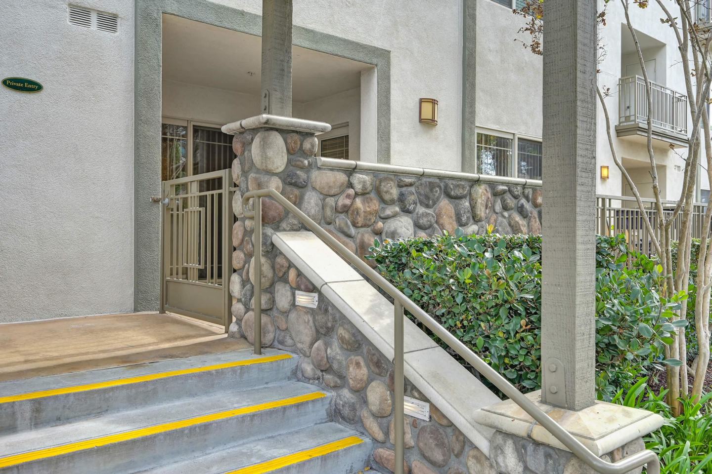 Mission Hills Commons Image 36