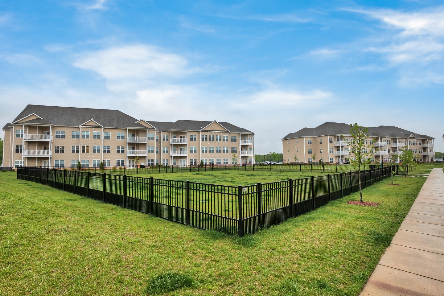 Leander Lakes Luxury Apartment Homes Image 5
