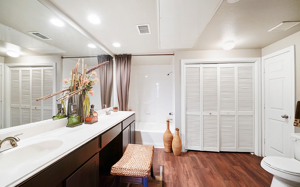 River Pointe Image 15
