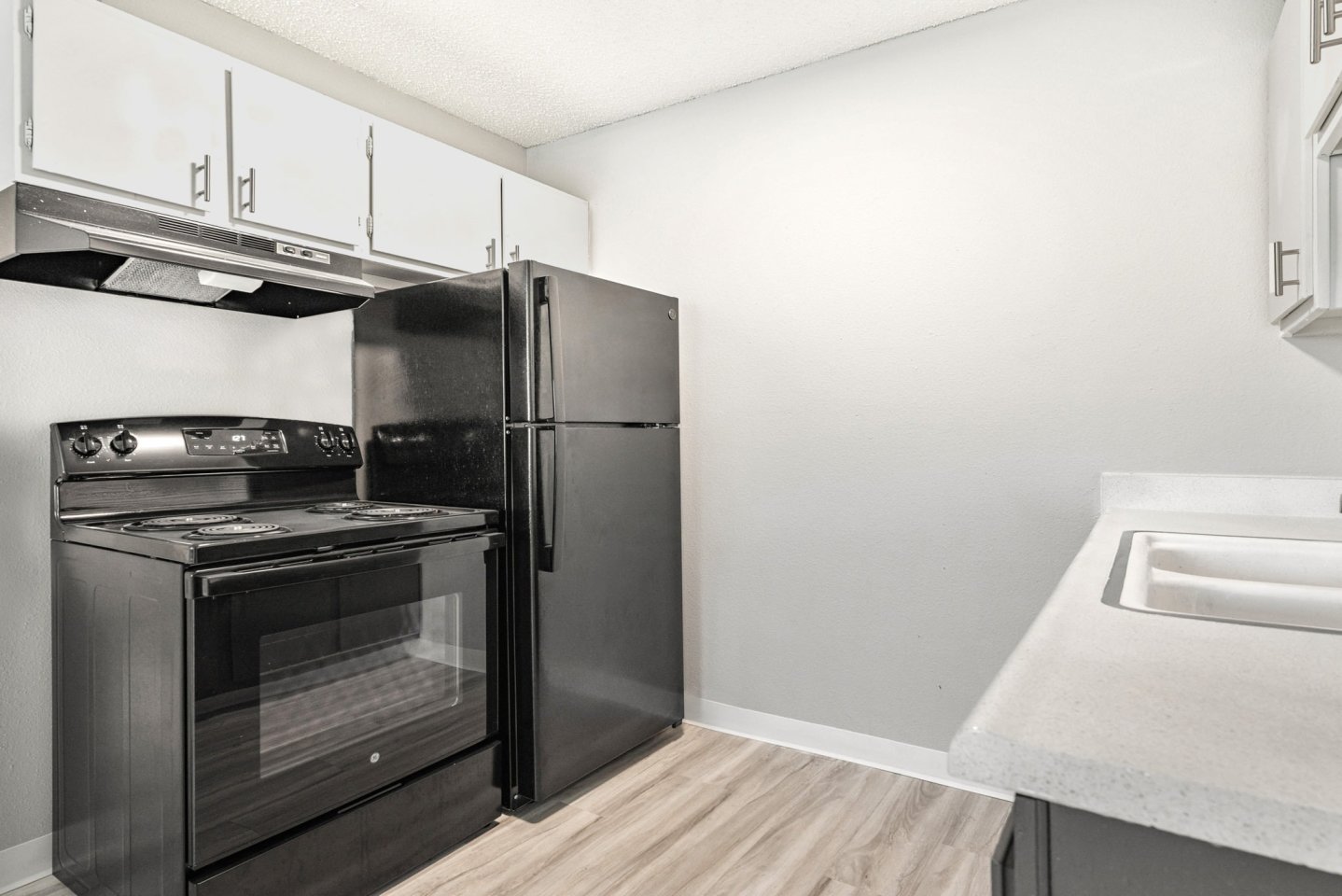 Lelaray Apartments Image 16