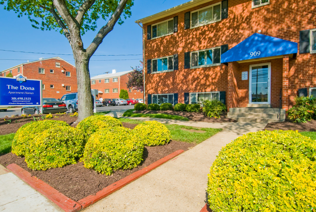 Middletowne & The Dona Image 31