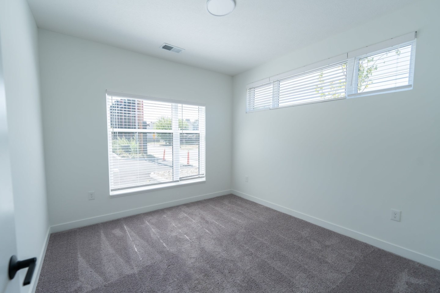 1460 Grant Image 5