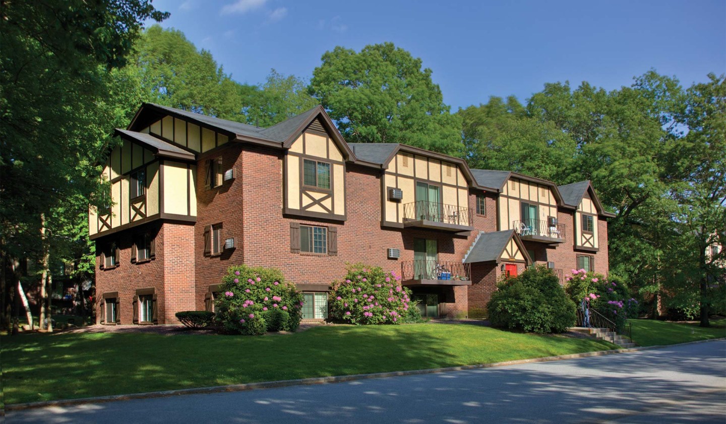 Royal Crest Estates North Andover Image 5