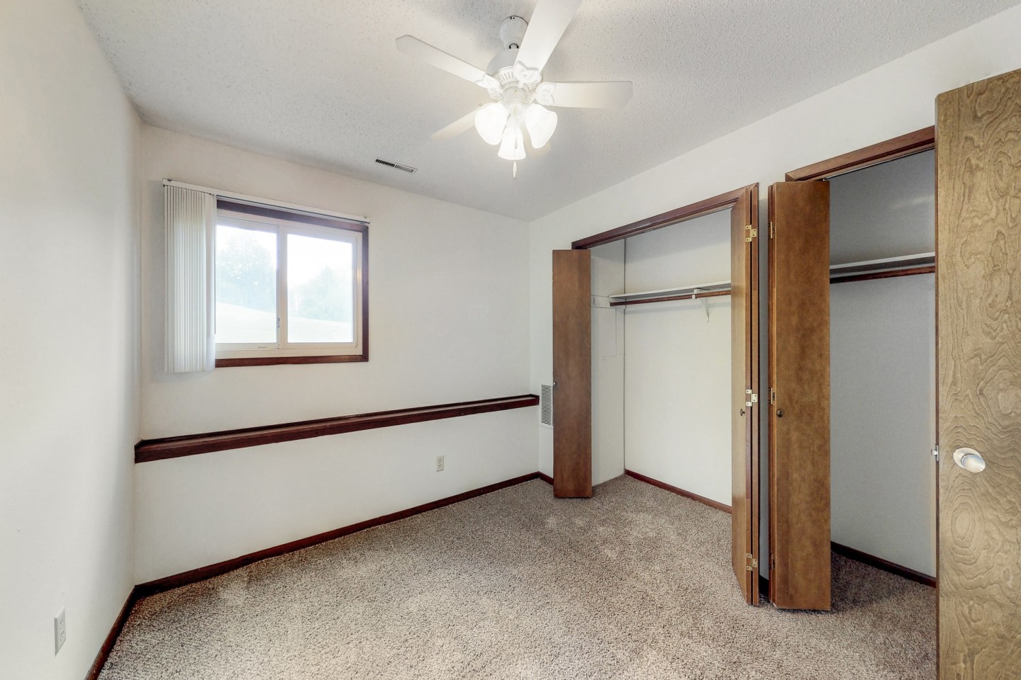 Robin Hill Image 34