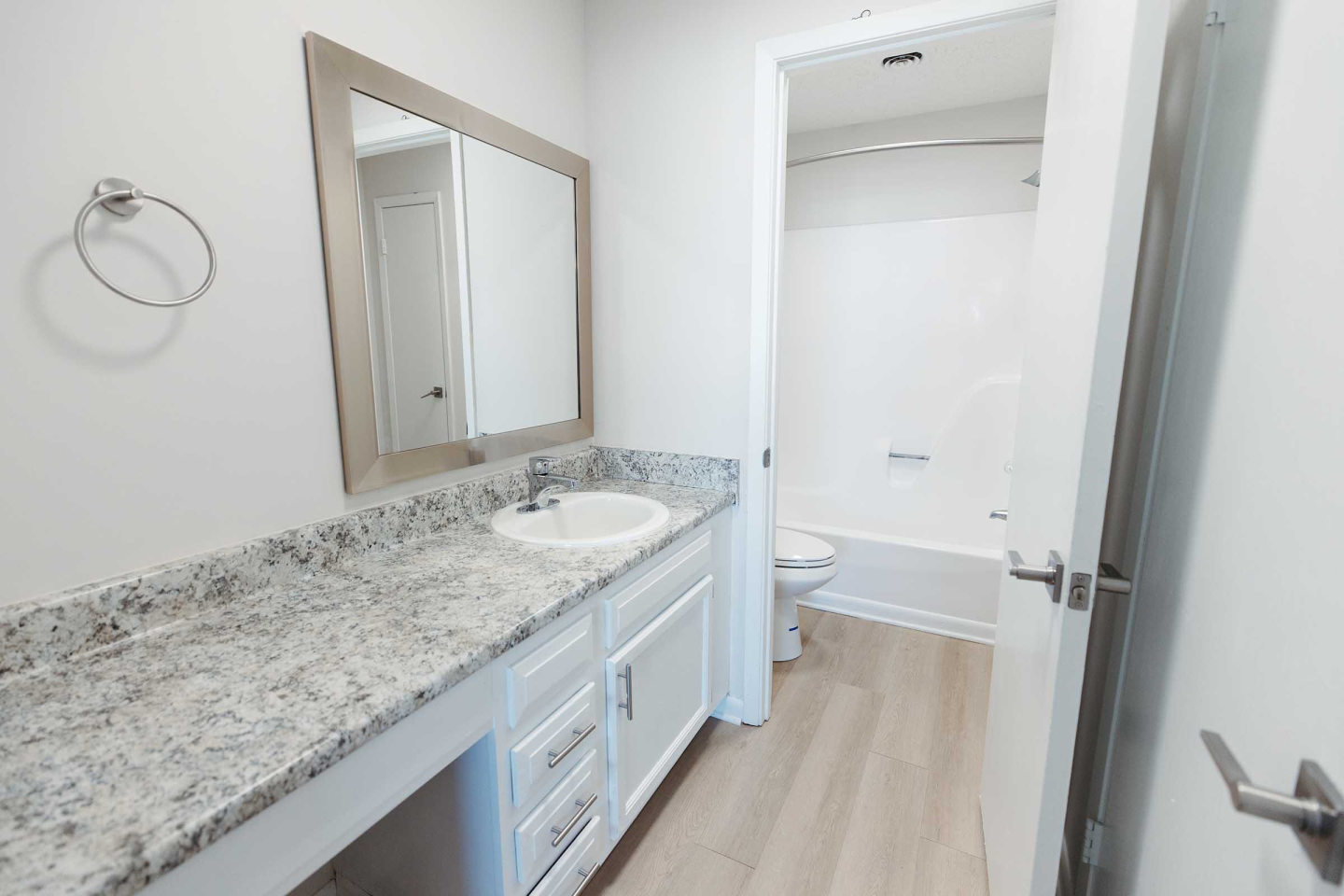 Ashwood Cove Image 57