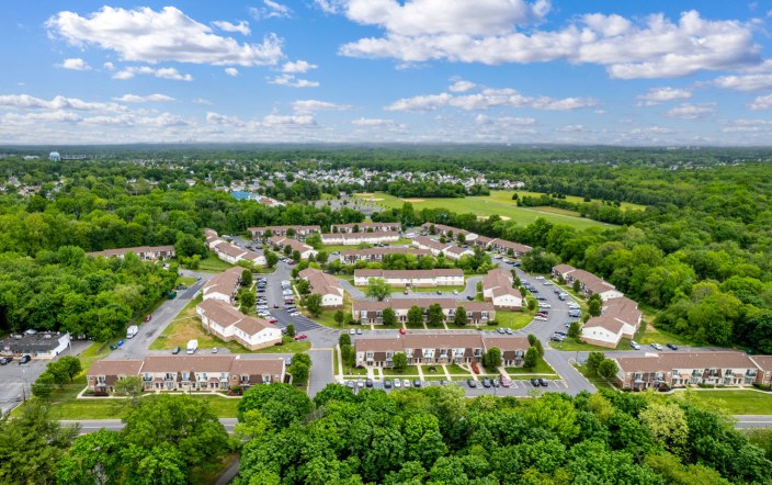 Park Crest Village Image 20
