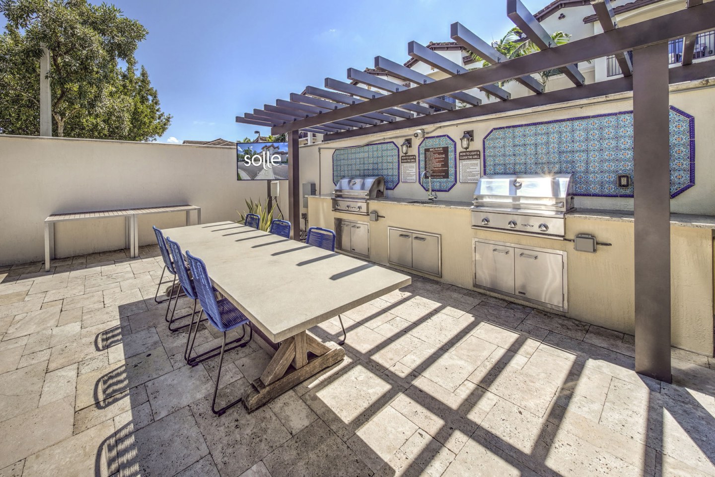 Solle Davie Luxury Apartments Image 22