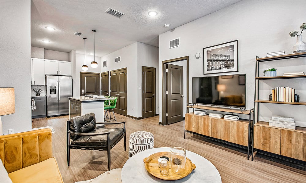 Cortland Santos Flats Image 3