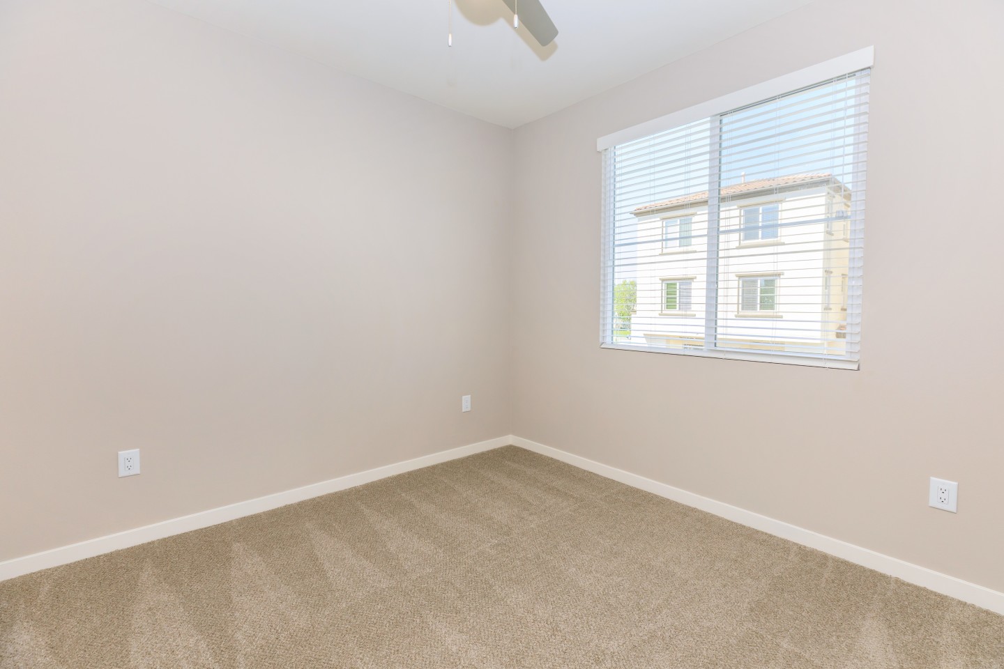Los Alamitos Luxury Apartments Image 34