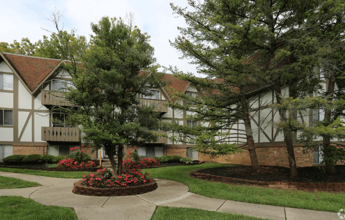 Camelot East Apartments Image 29