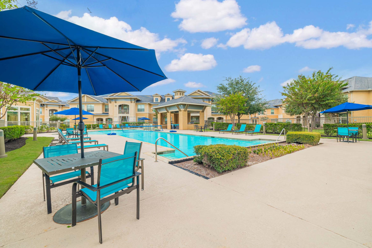 Dolce Living Rosenberg Image 8