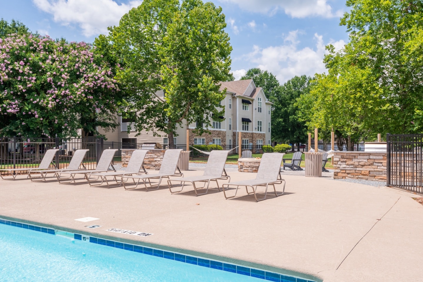 Allerton Place Apartments Image 13