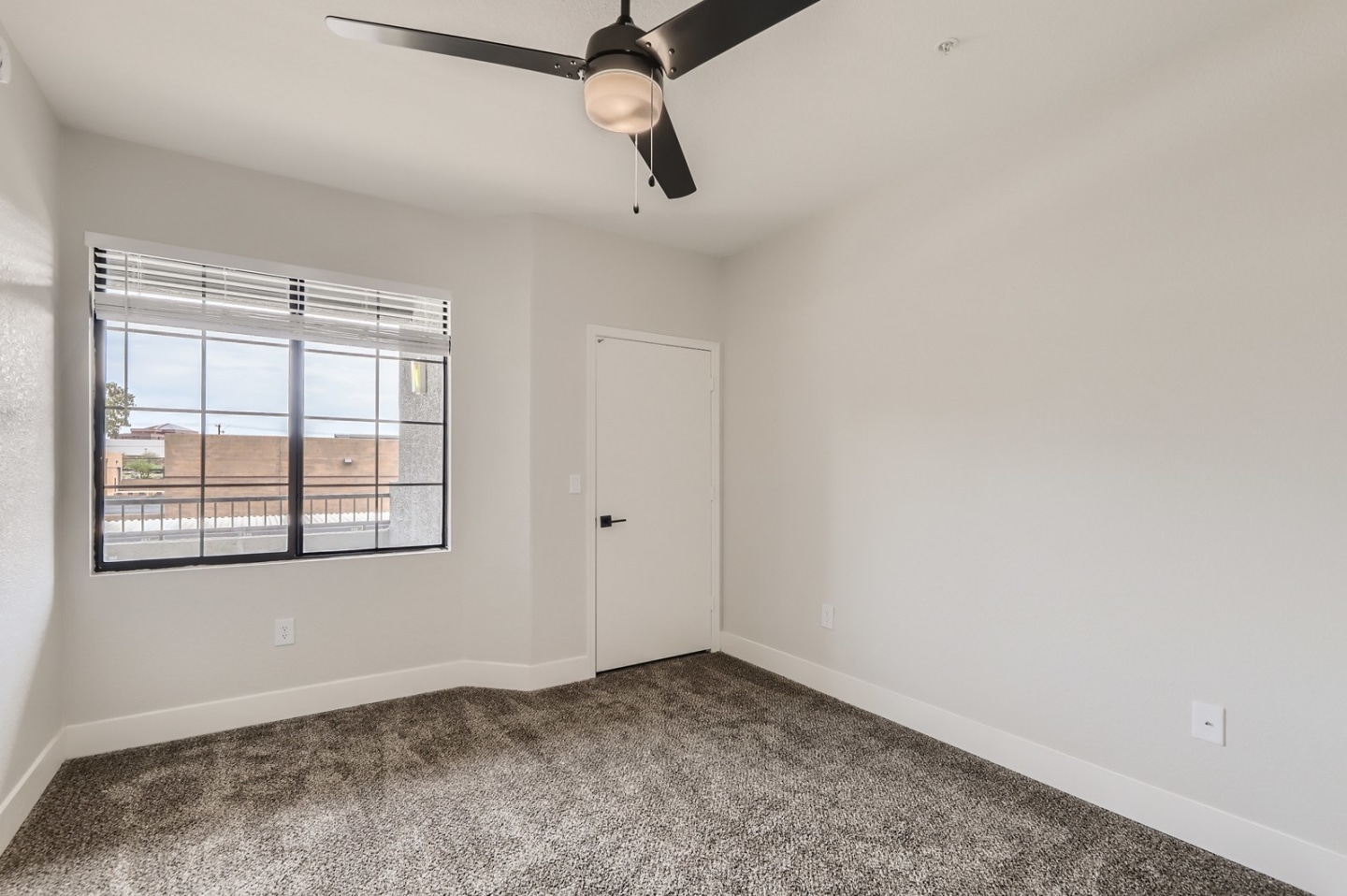 Mandarina Luxury Apartment Homes Image 39