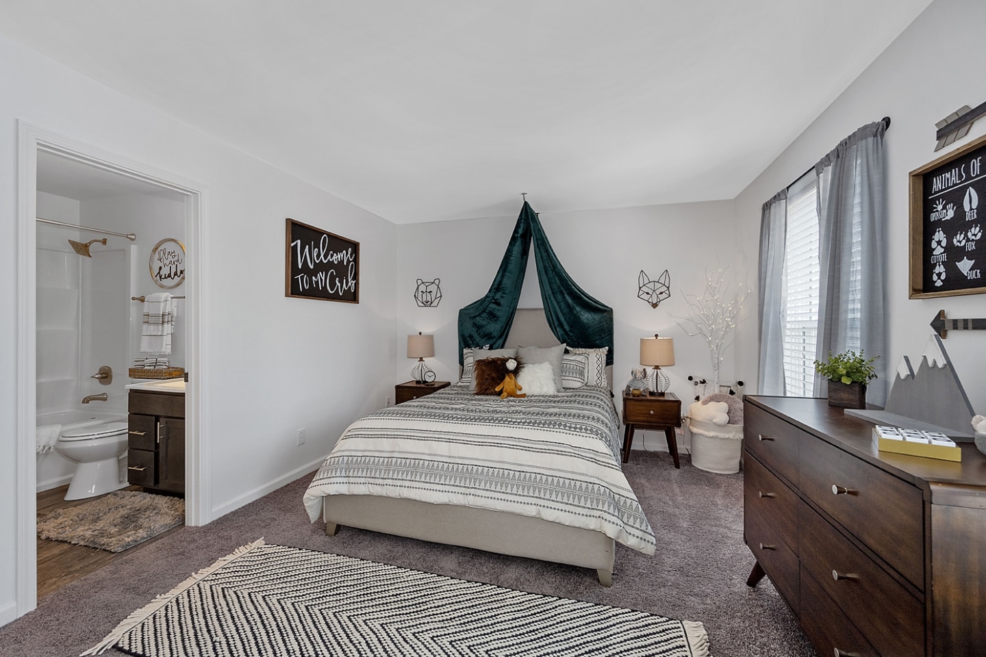 Ivy Hills Place Image 4