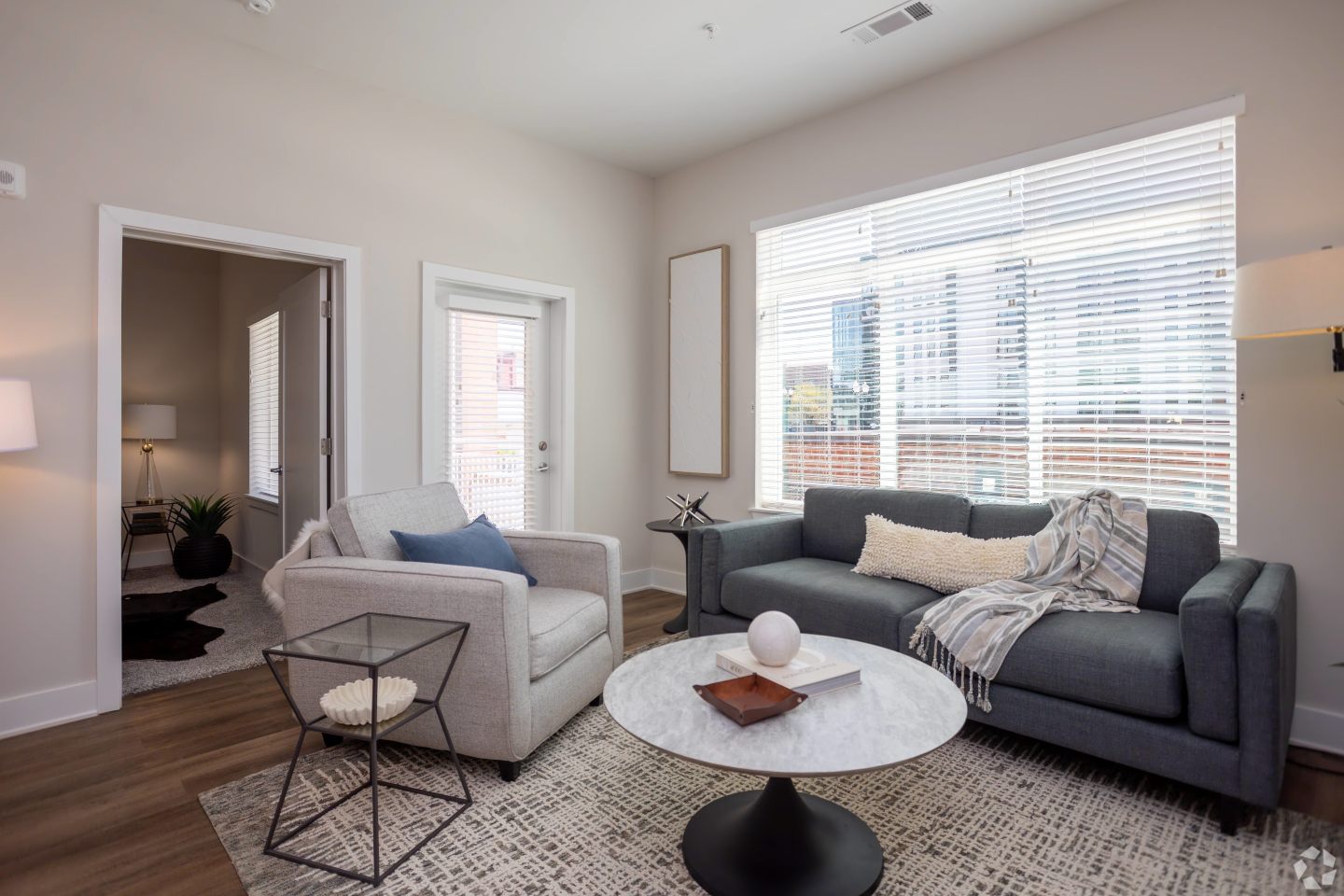 Novi Flats Image 109
