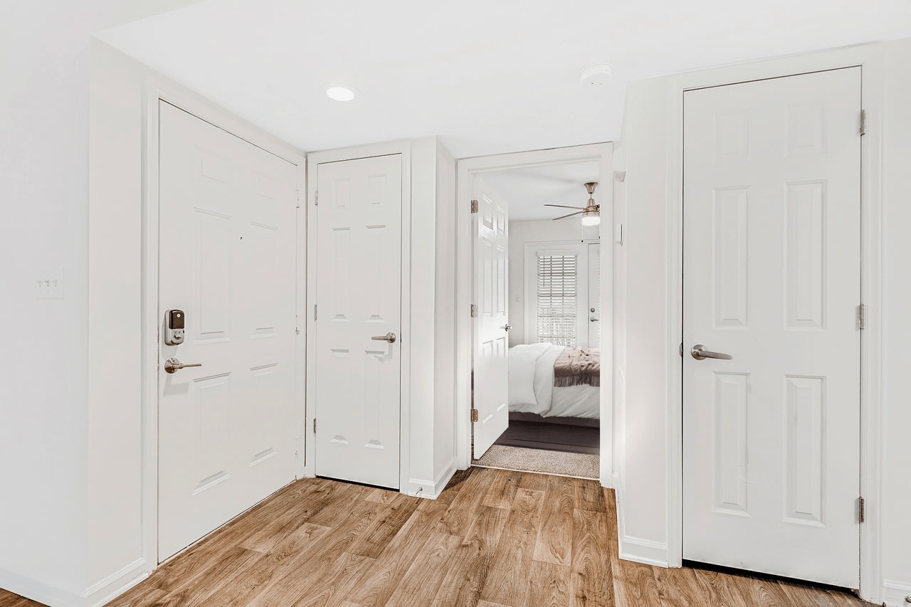Affordable Housing - Caveness Farms Apartment Homes Image 57