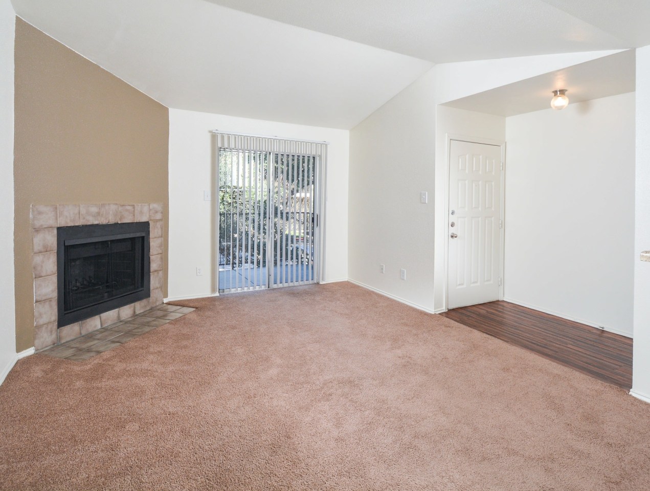 Centennial Place Apartments Image 9