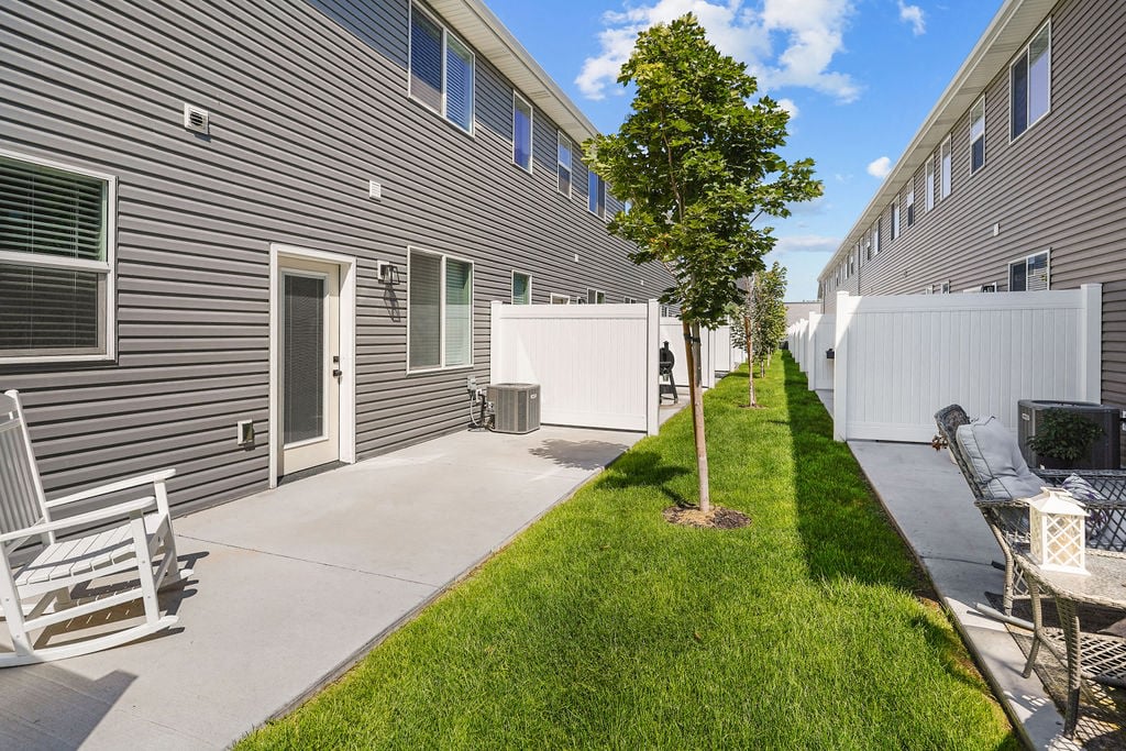 VALO at Olive Plaza Townhomes Image 26