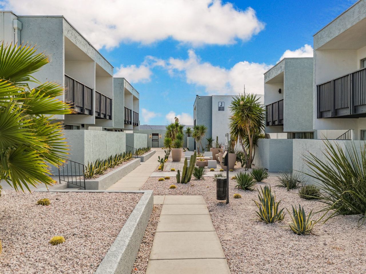 Echo Luxury Apartments Image 136