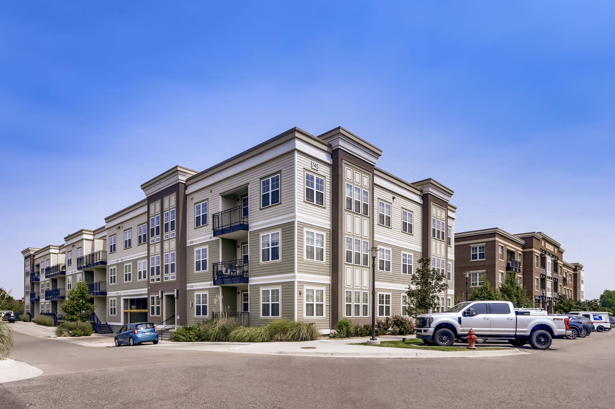 Centre Court Apartments Image 9
