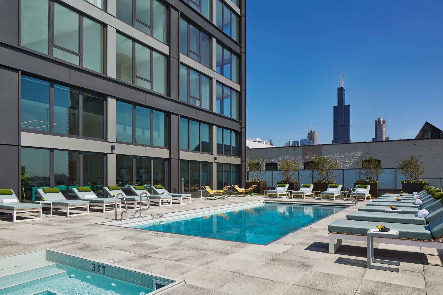 Landmark West Loop Image 33