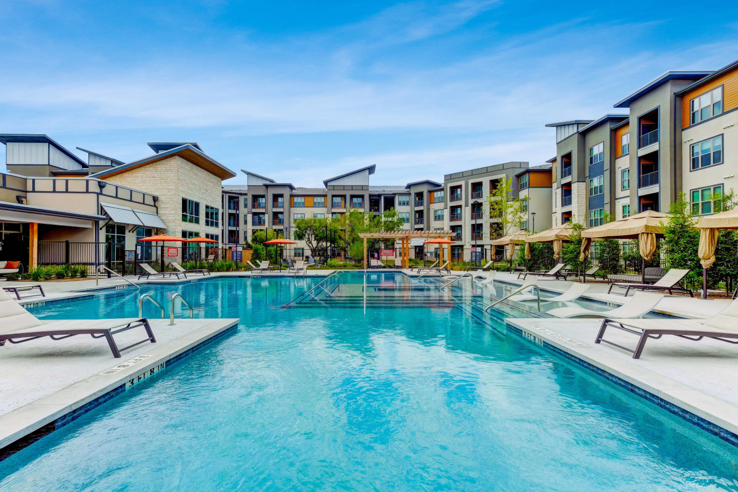 OXLY Apartments Image 3