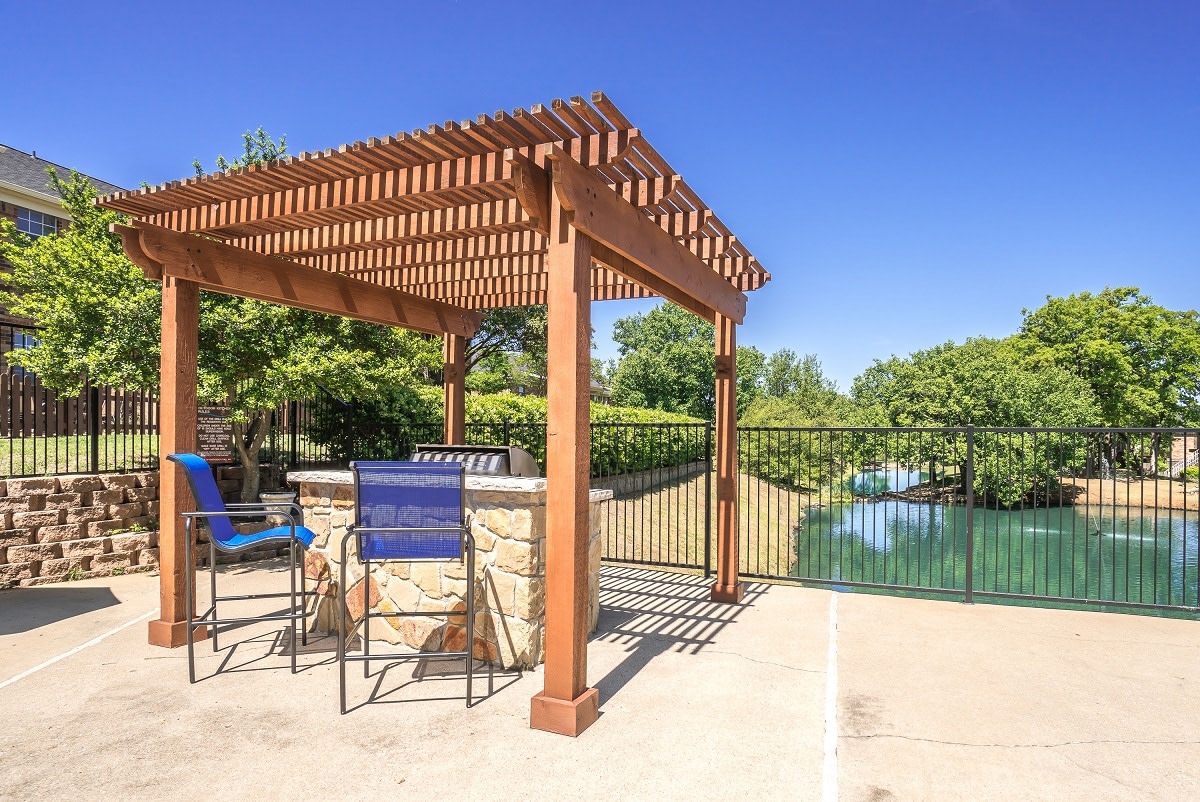 WatersEdge Denton Apartments Image 32