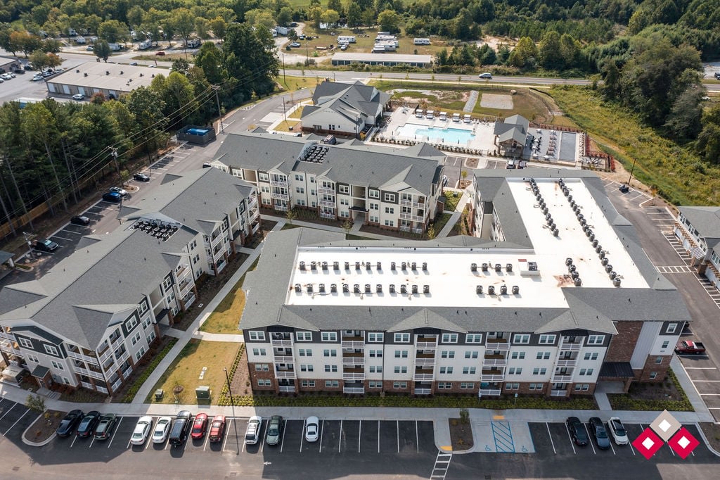 Summit at Hendersonville Image 44