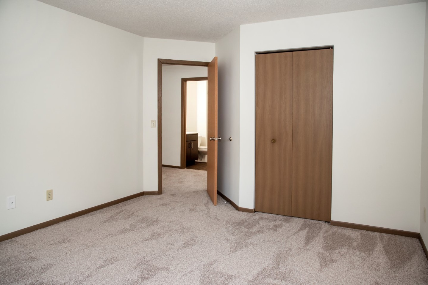 Greystone Heights Image 23