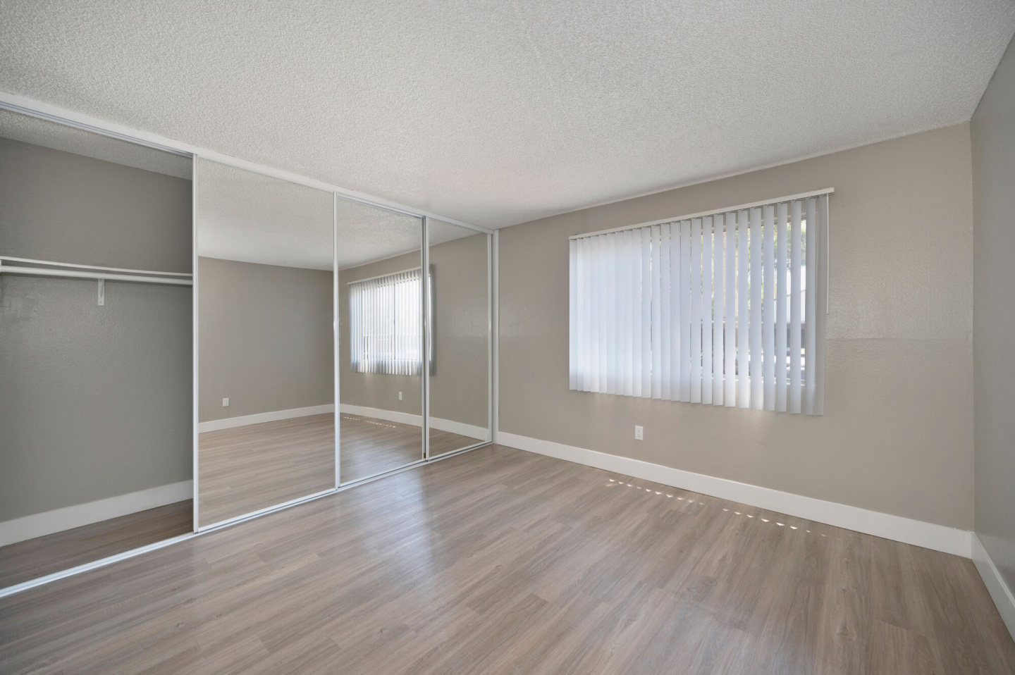 Pinewood Apartments Image 24