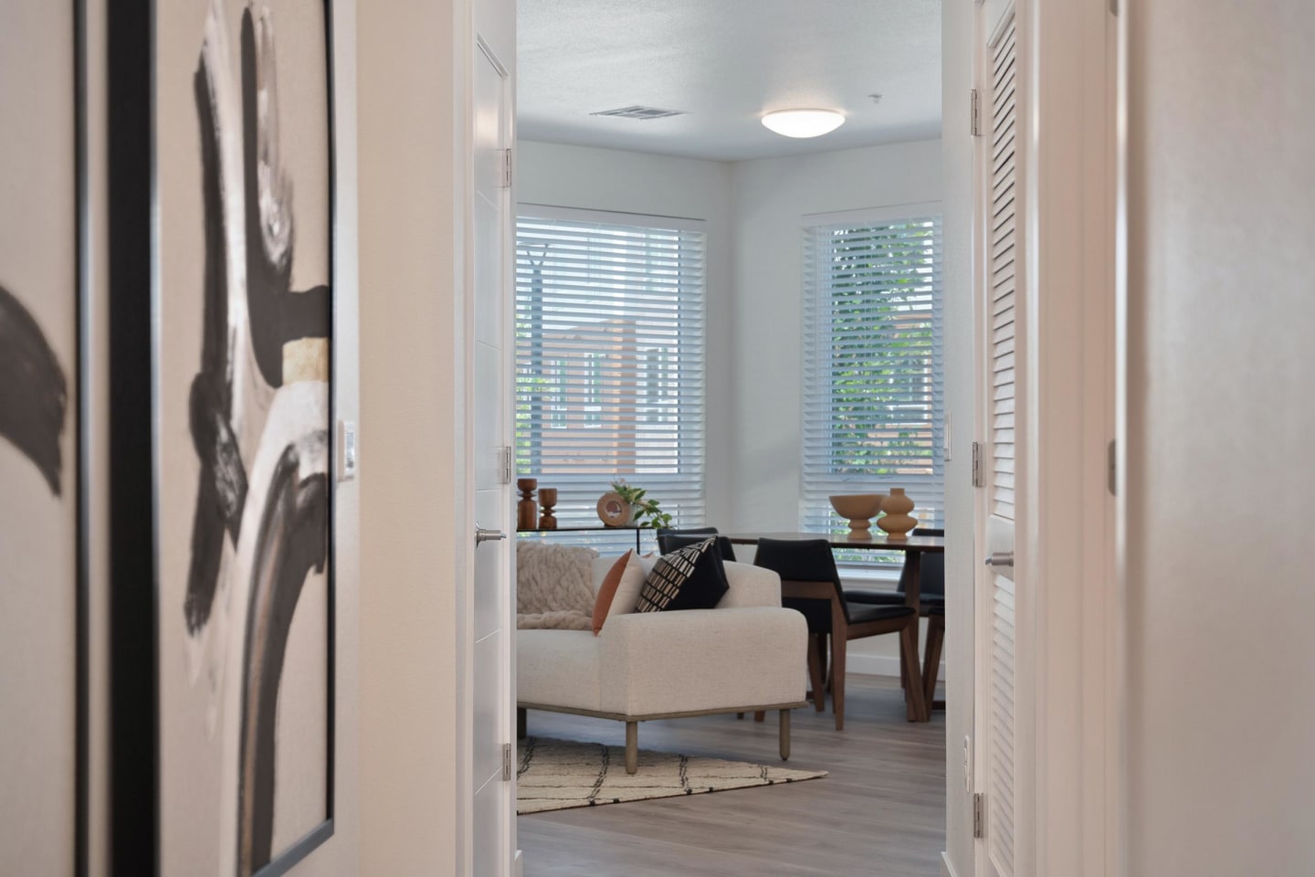 Halcyon Apartments Image 111