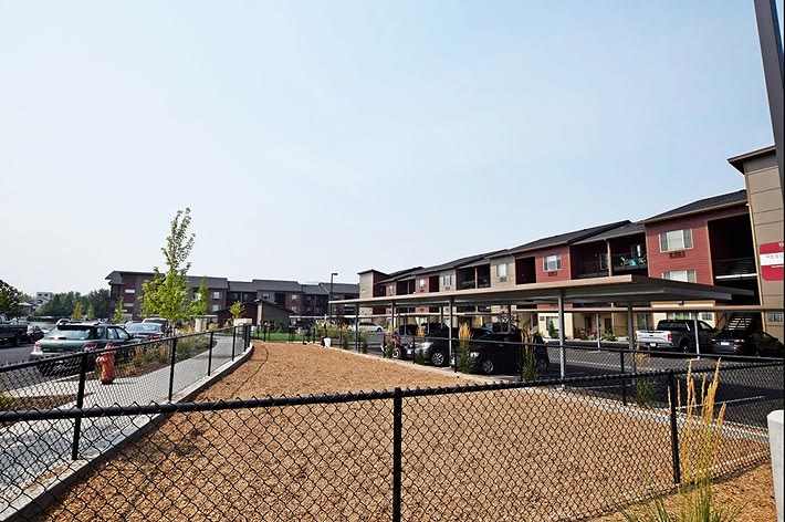 Bellevue Crossing Image 19