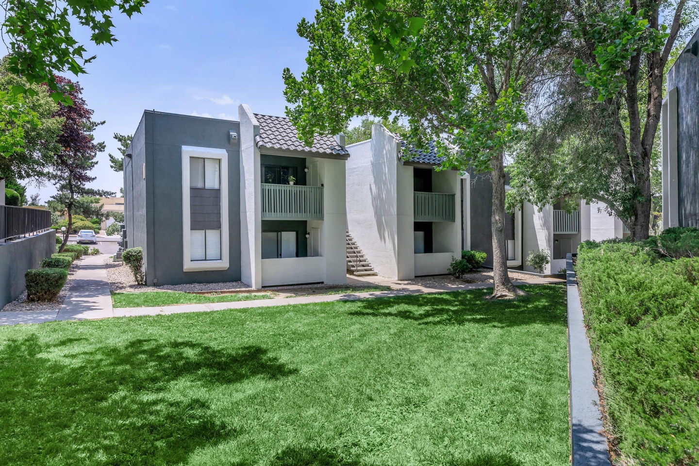 Treehouse Apartments Image 44