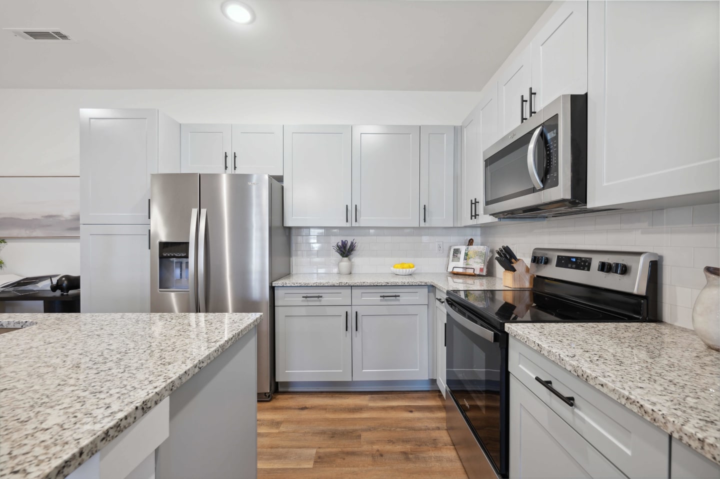 Farmhouse Luxury Apartments Image 26