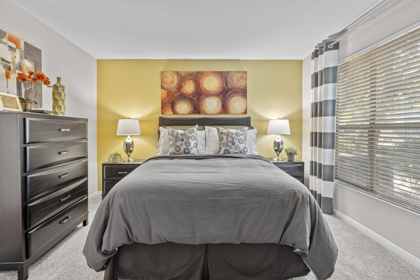 Regency Place Image 20