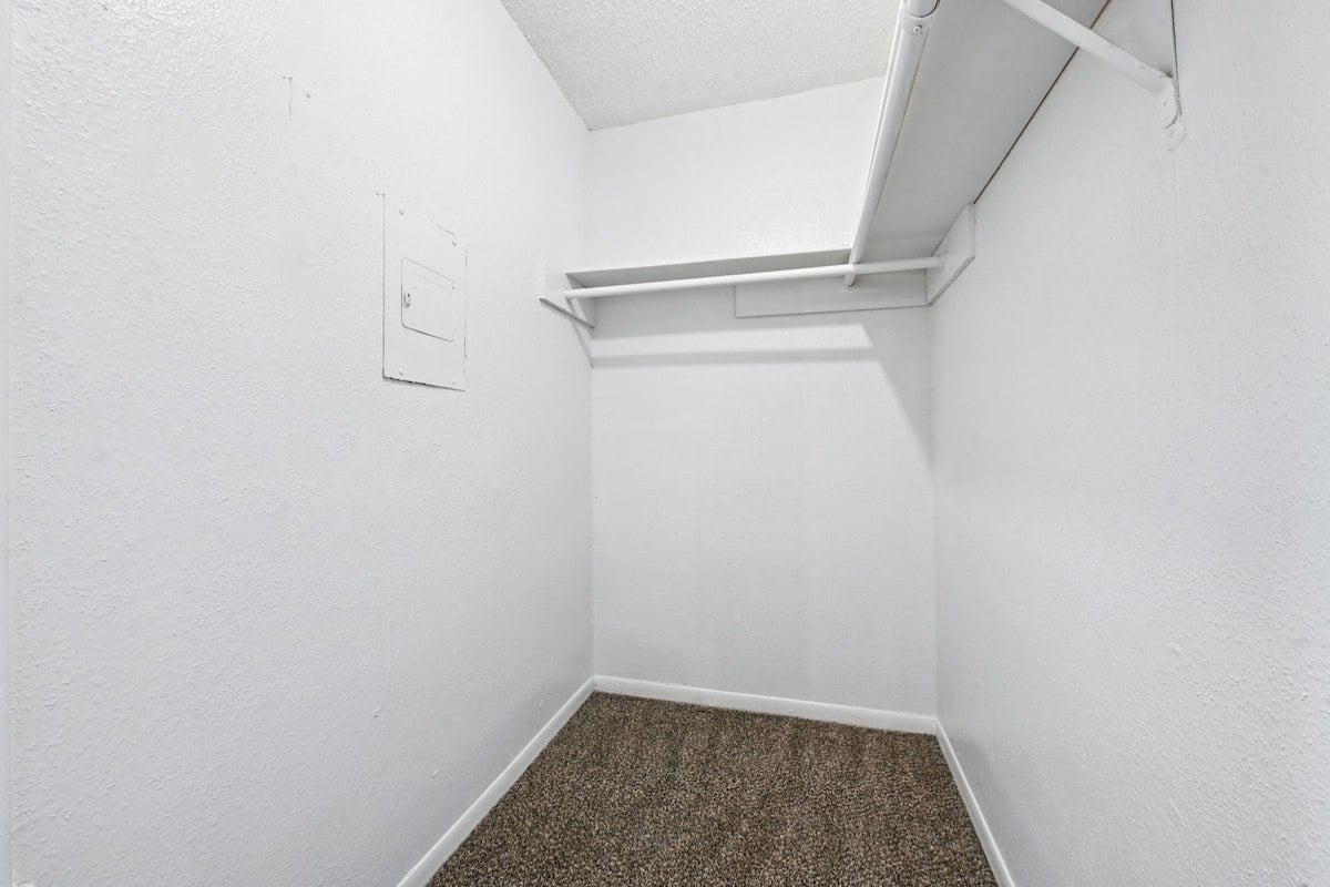 Pine Creek Apartments Image 20