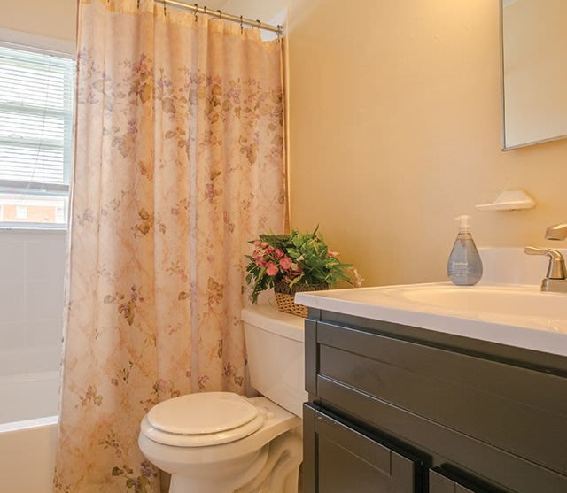 Country Club Image 10