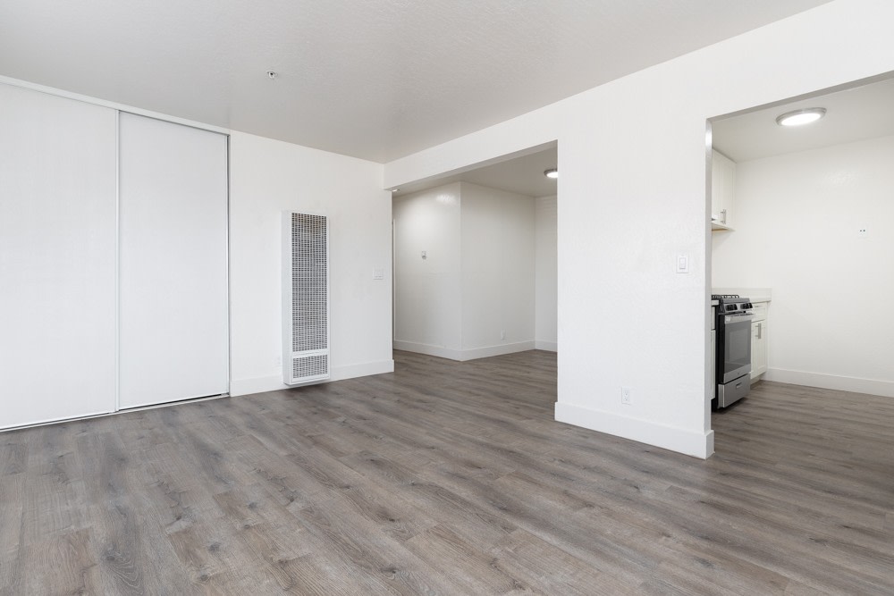 Garden Hill Apartments Image 40