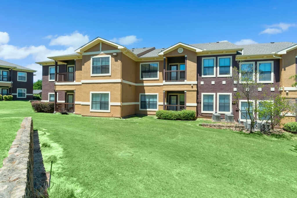 The Residences at Holland Lake Image 25
