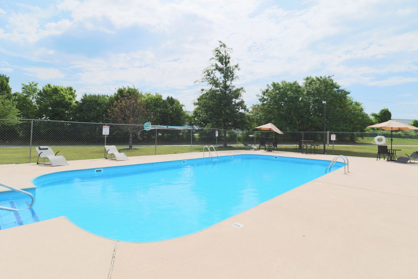 SouthWind Place Apartments Image 22