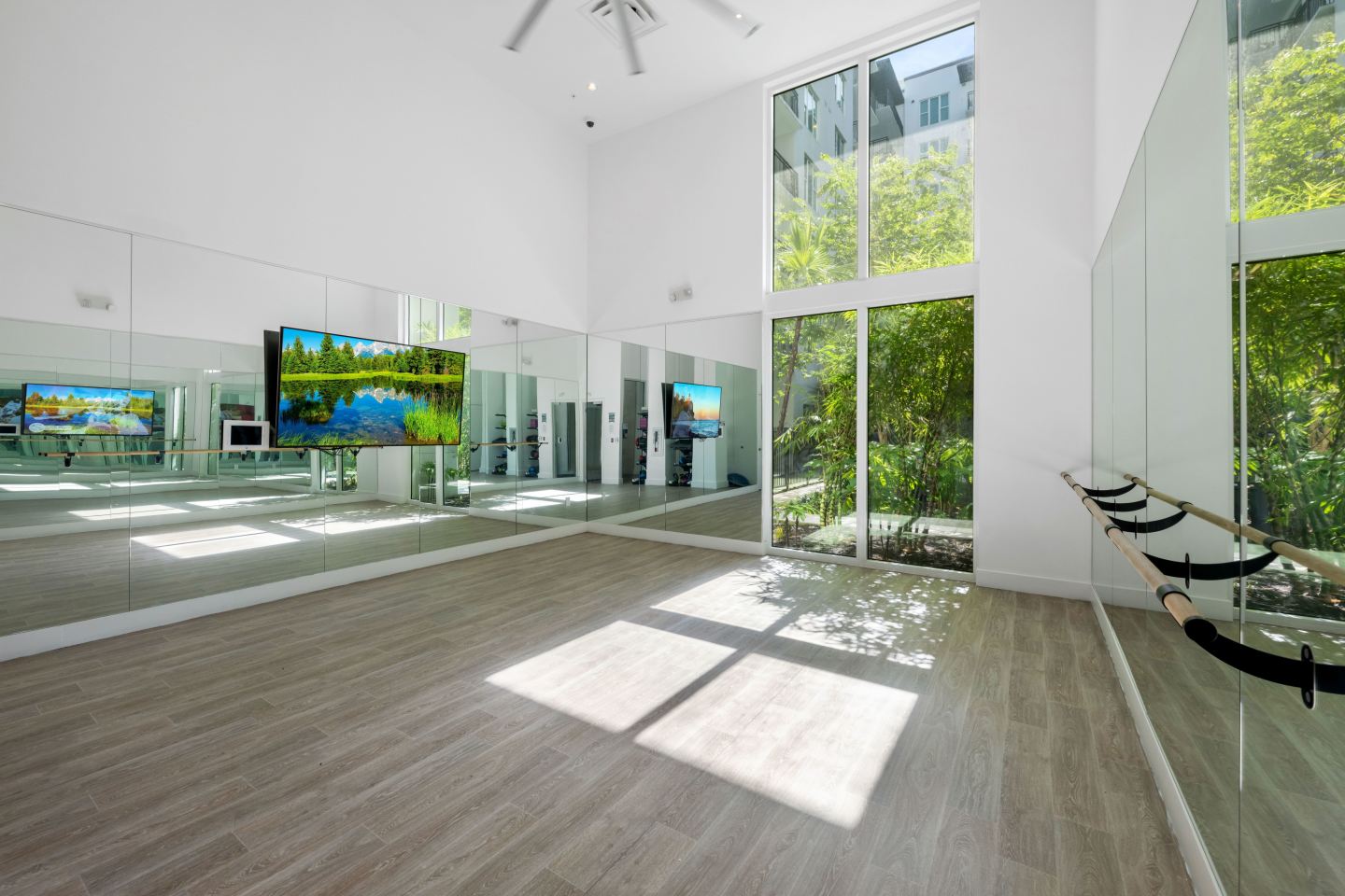 10X Living at Fort Lauderdale Image 6