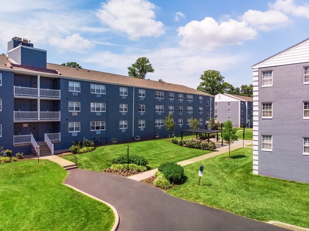 Chestnut Hill Village Image 19